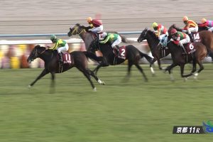 【スワンステークス 2016】動画・結果/サトノアラジンが勝利し、「サトノ」のワンツーフィニッシュ